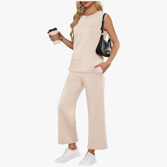 Amazon Pants - NWT 2PC TRAVEL ‘APRICOT’ BEIGE SET-S